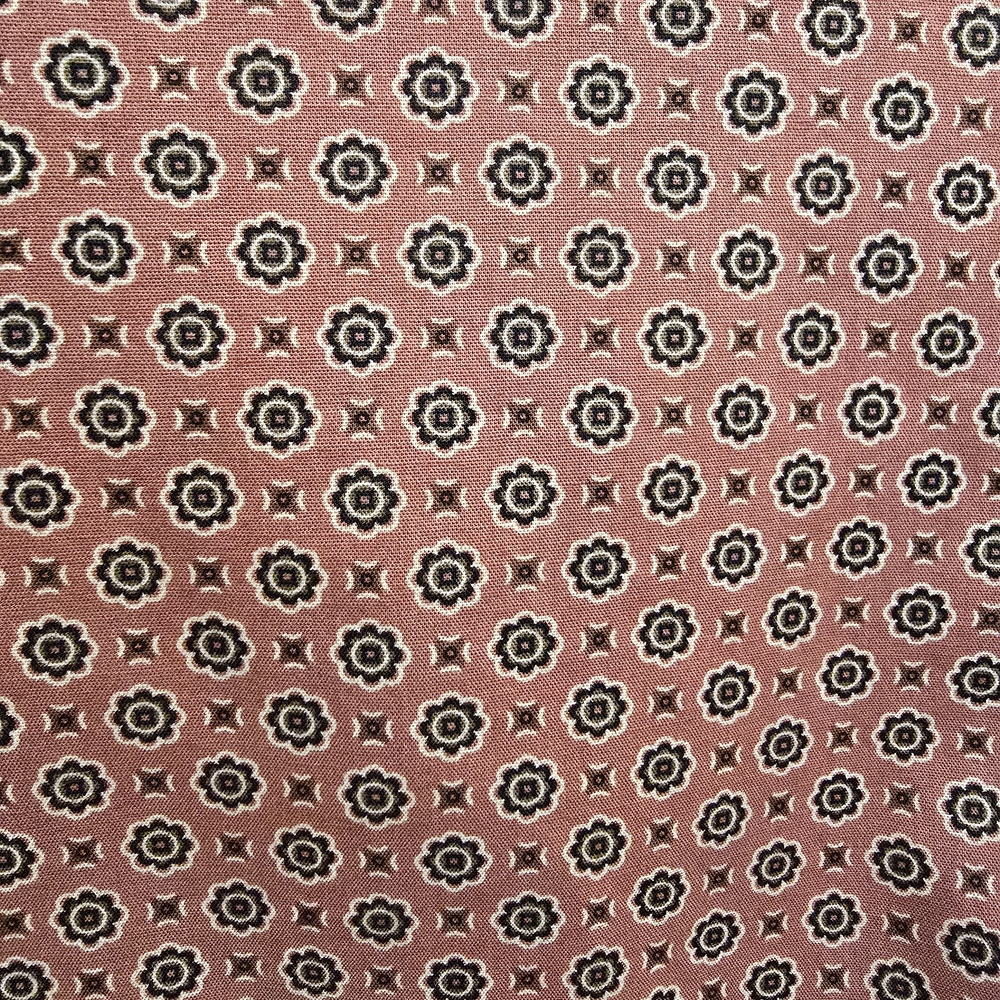 Cinch Women's Red Patterned Button Down Shirt - image 3